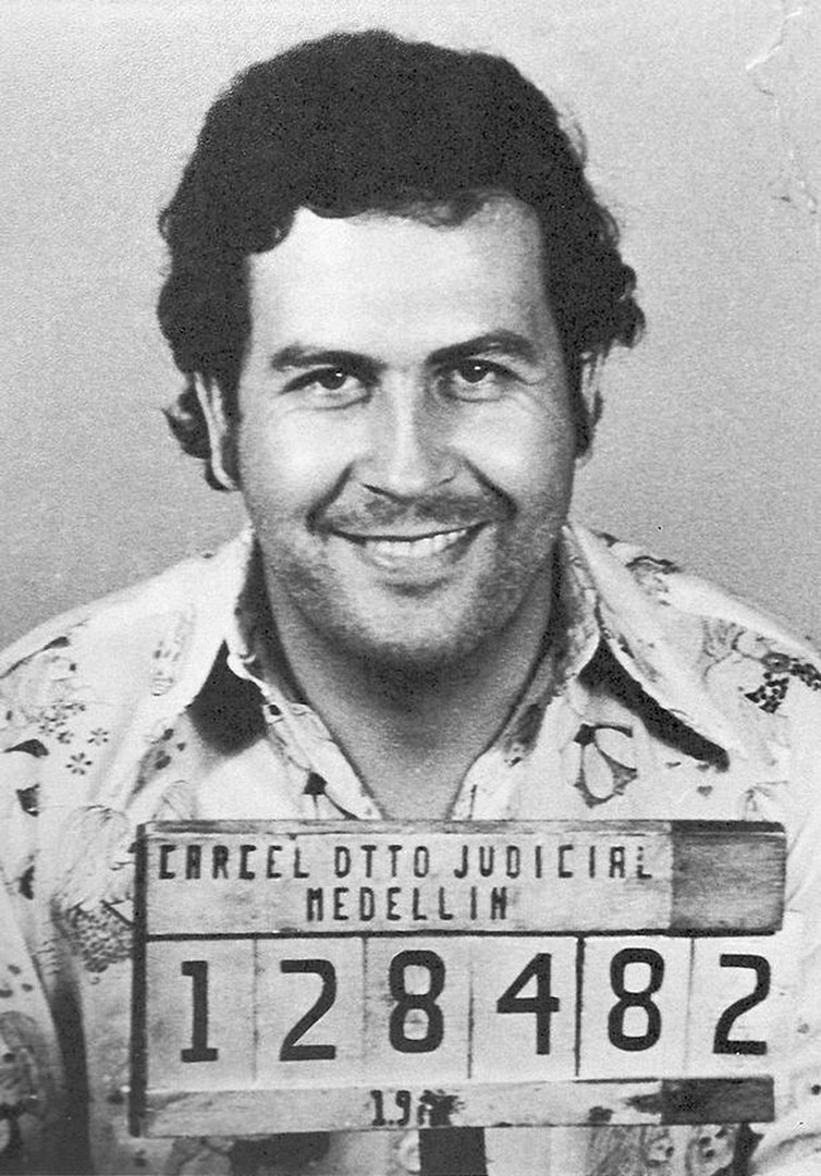 Pablo Escobar auf einem Foto der Polizei